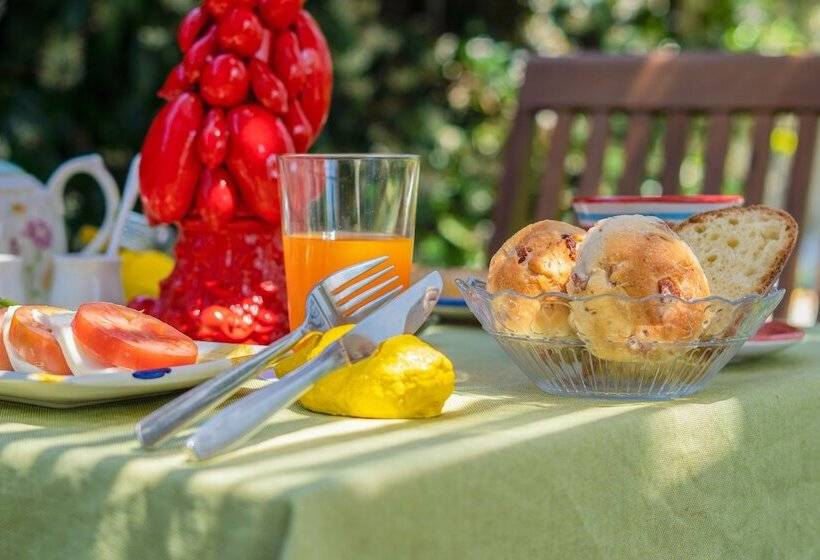 בית מלון כפרי Villa Iolanda