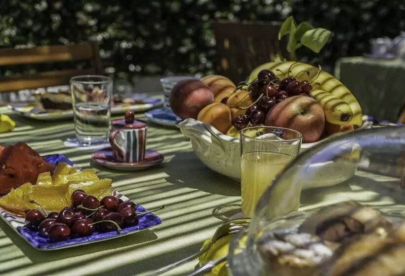 ホテル Villa Iolanda