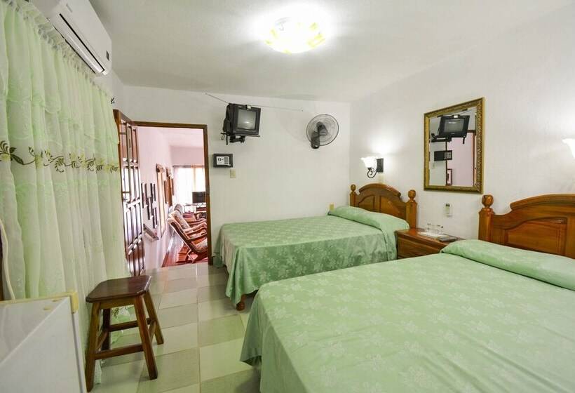 مسافرخانه B&b Perla