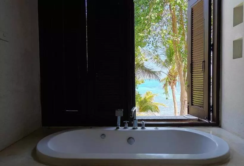 Hotelli Bhundhari Resort & Villas Samui