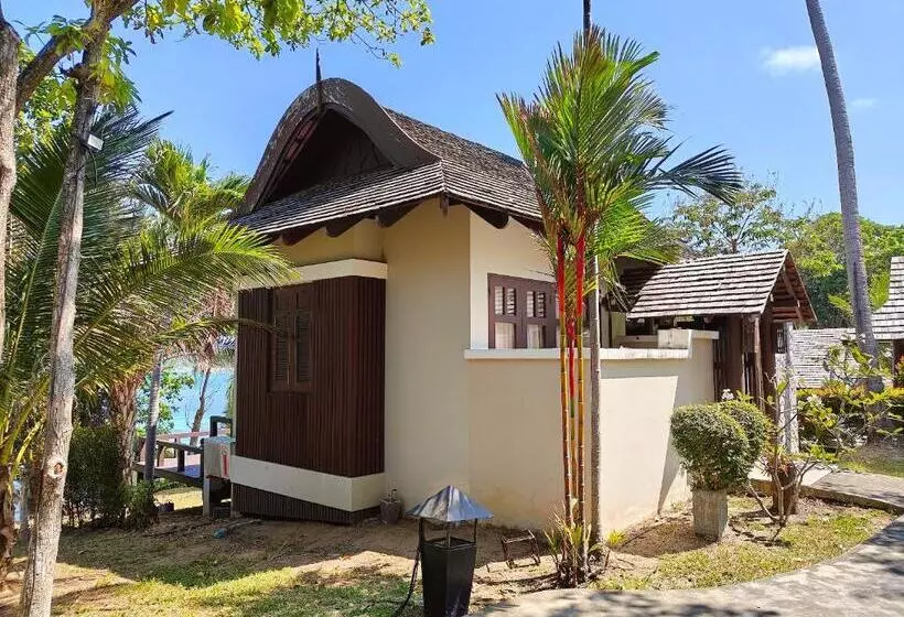 Hotelli Bhundhari Resort & Villas Samui