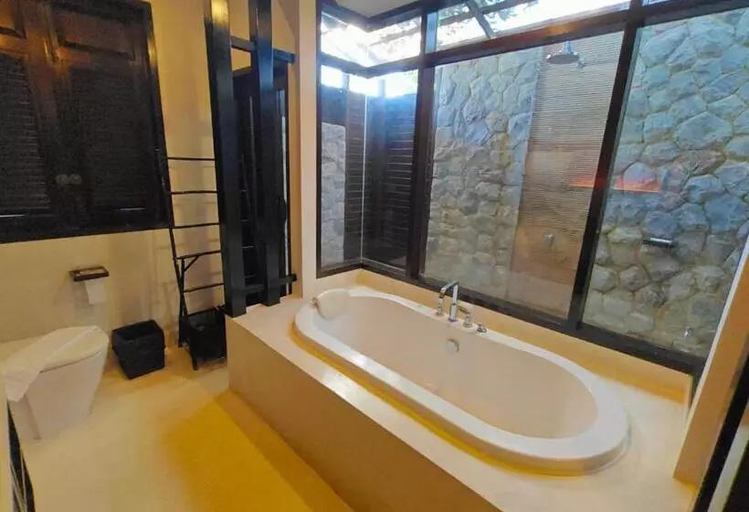 Hotelli Bhundhari Resort & Villas Samui