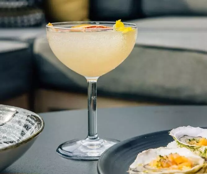 Cambria Hotel Boston Downtown   Seaport