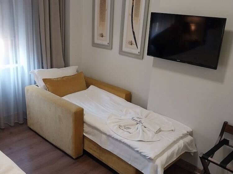 ホテル Ferman Pera