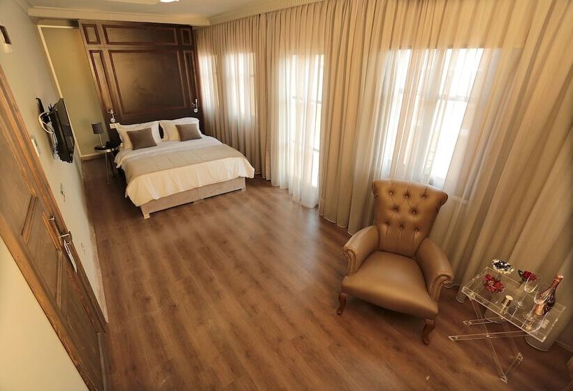 ホテル Ferman Pera