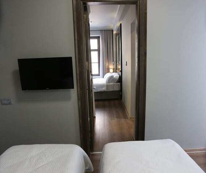 ホテル Ferman Pera