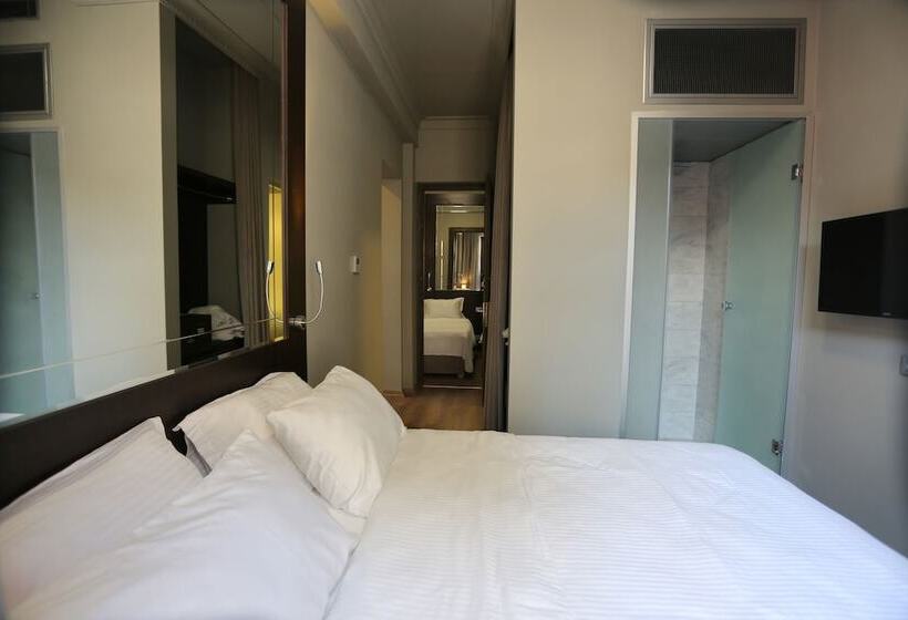 ホテル Ferman Pera