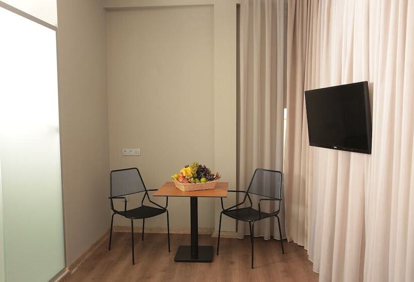 ホテル Ferman Pera