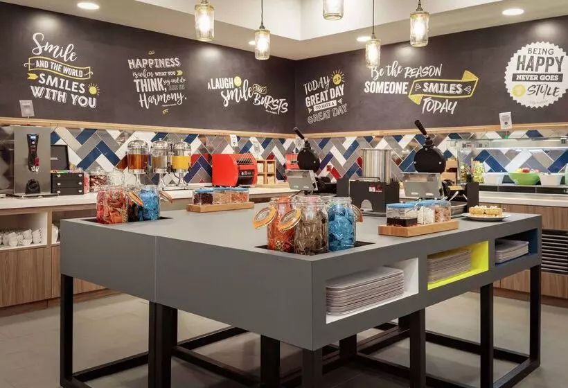 Hotelli Hampton By Hilton Edinburgh Airport