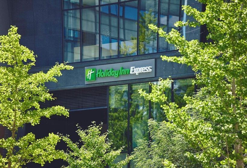 בית מלון כפרי Holiday Inn Express Osaka City Centre  Midosuji, An Ihg