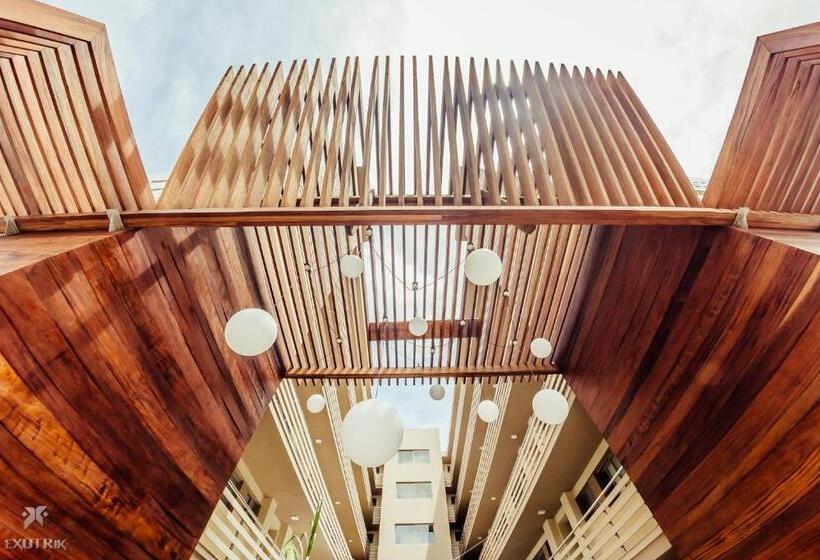 ホテル Las Rochas