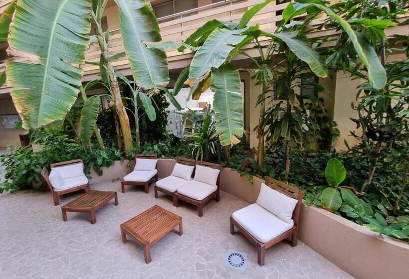 ホテル Las Rochas