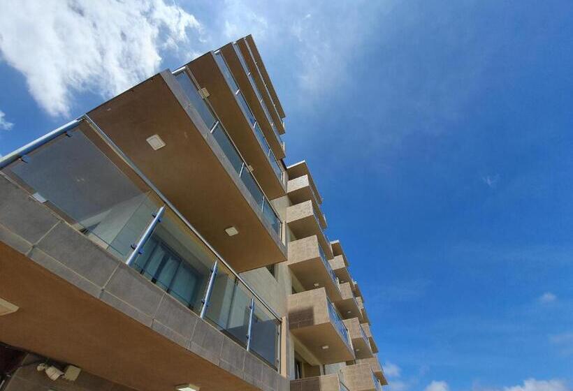 ホテル Las Rochas