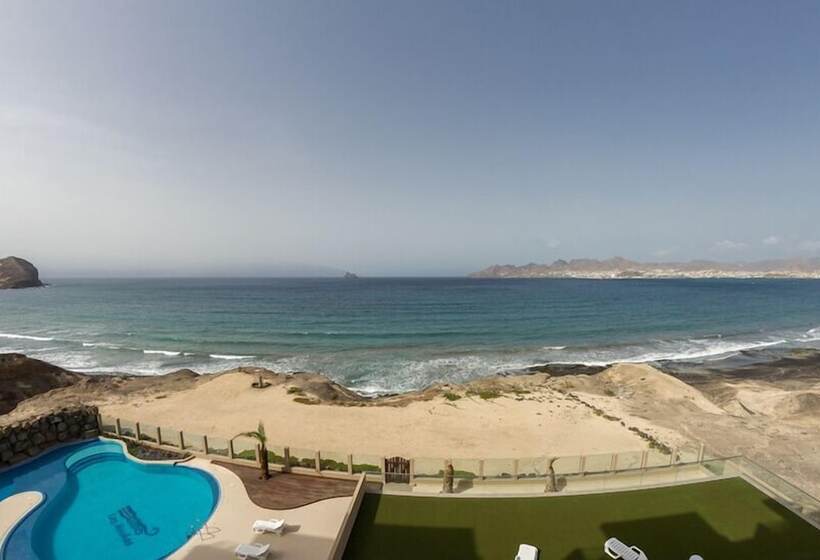 ホテル Las Rochas