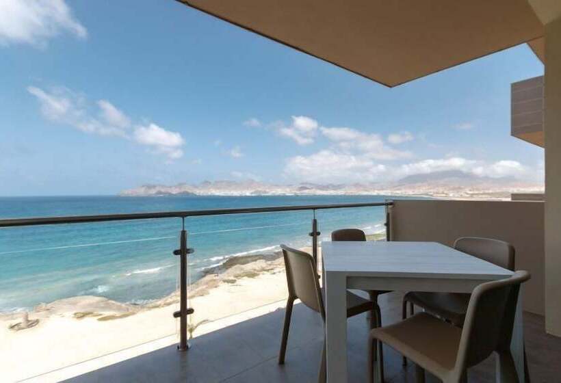 ホテル Las Rochas