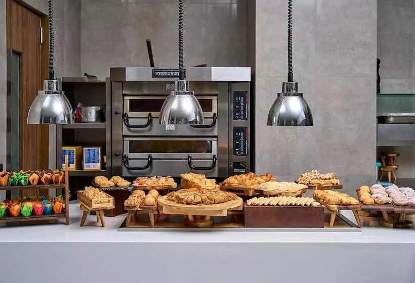 Hotelli Lindos Grand Resort & Spa   Adults Only