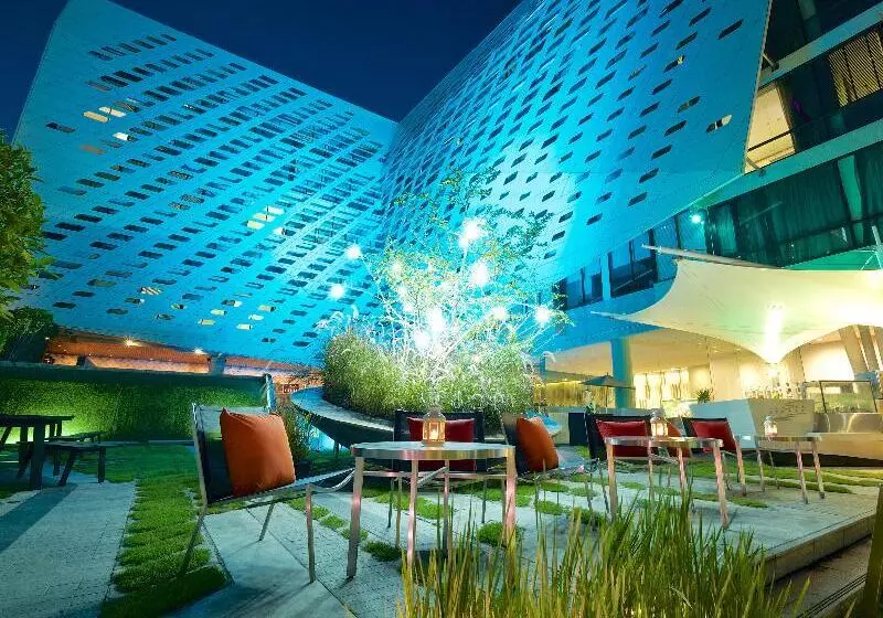 هتل Lit Bangkok Residence