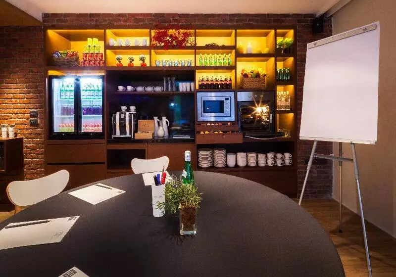 هتل Lit Bangkok Residence