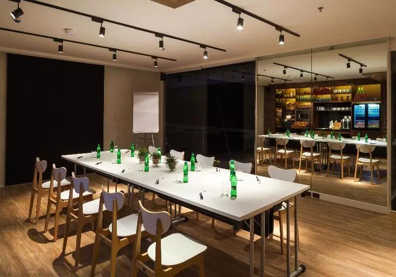 هتل Lit Bangkok Residence