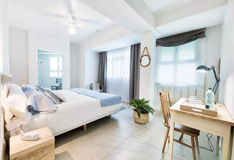 ホテル Maresía Canteras Urban