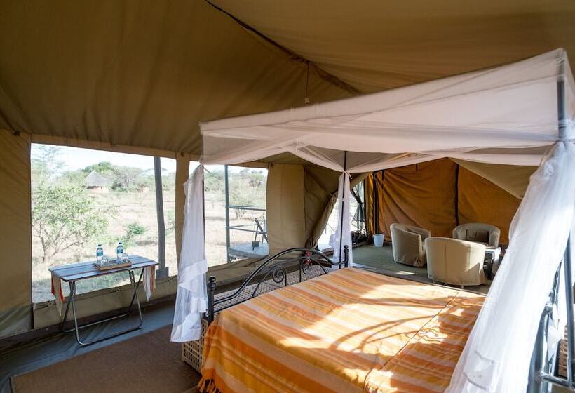 هتل Serengeti Ikoma Wild Camp