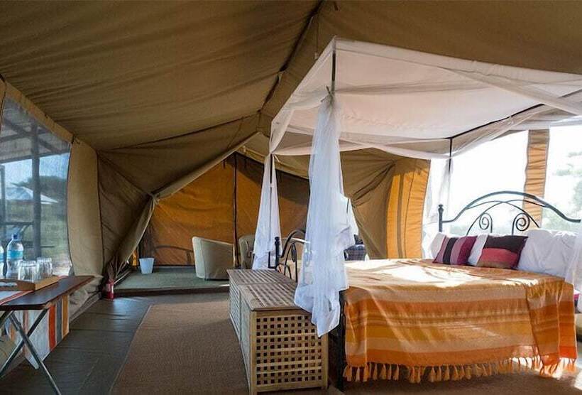 هتل Serengeti Ikoma Wild Camp