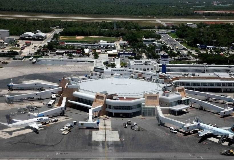 3b Wellness Hotel & Hostel