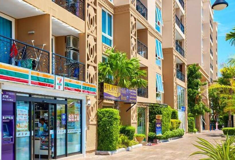 Atlantis Condo And Water Park Pattaya By The Sea