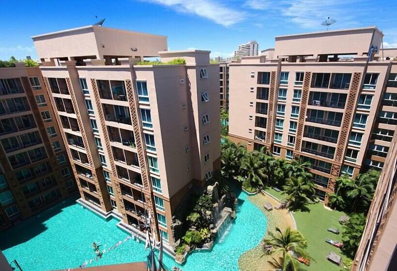 Atlantis Condo And Water Park Pattaya By The Sea