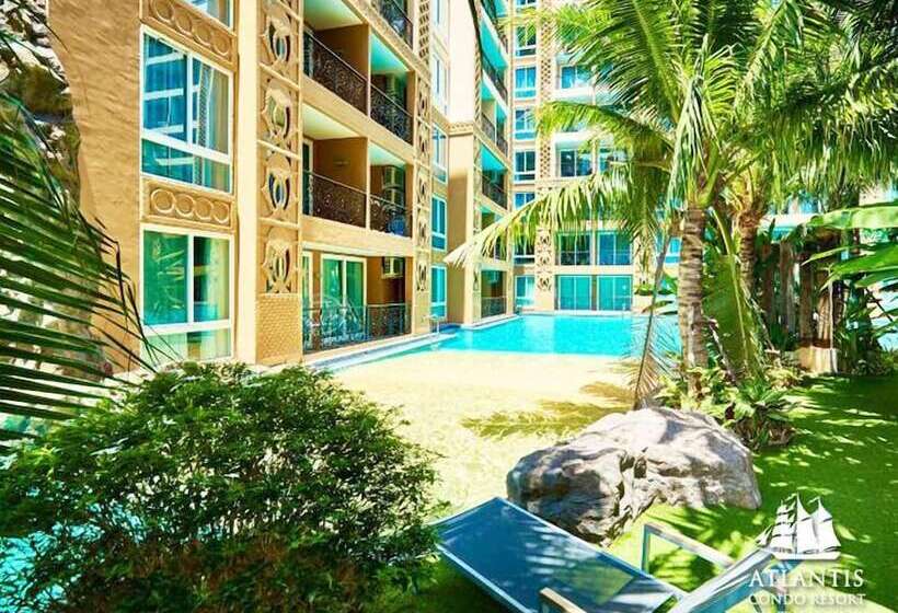 Atlantis Condo And Water Park Pattaya By The Sea