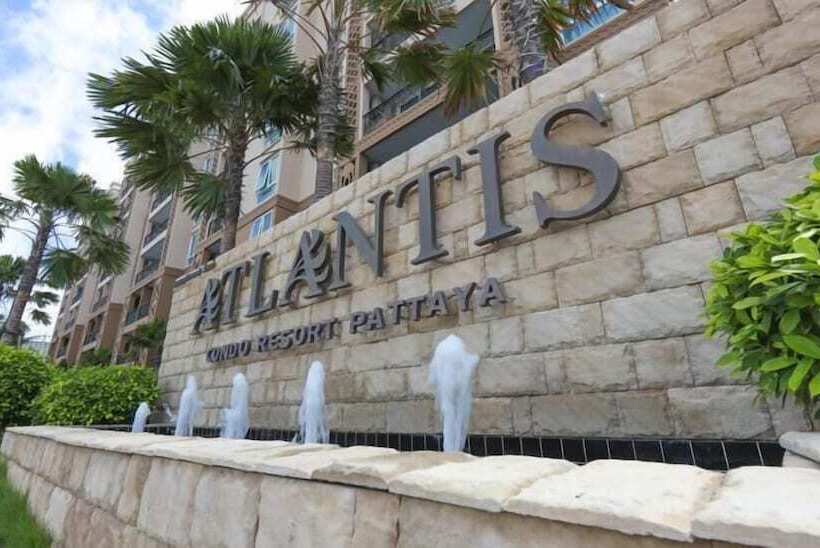 Atlantis Condo And Water Park Pattaya By The Sea