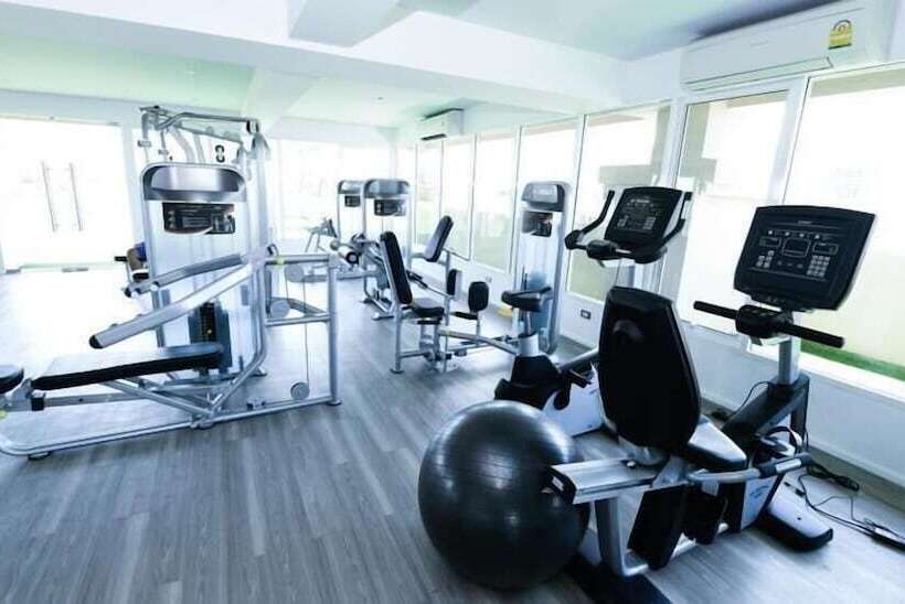 Atlantis Condo And Water Park Pattaya By The Sea