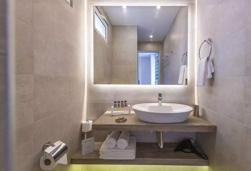 Hotelli Acropolis Stay