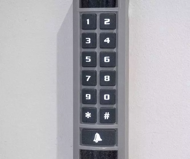 Hotelli Acropolis Stay