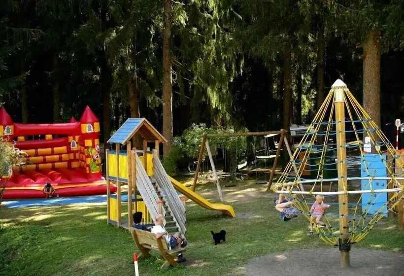 Hotelli & Camping Gisser