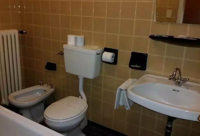 Hotelli & Camping Gisser