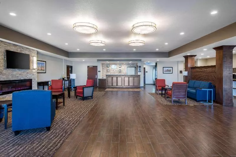 ホテル Comfort Suites Denver International Airport