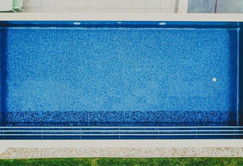 هتل Mercedes Country House