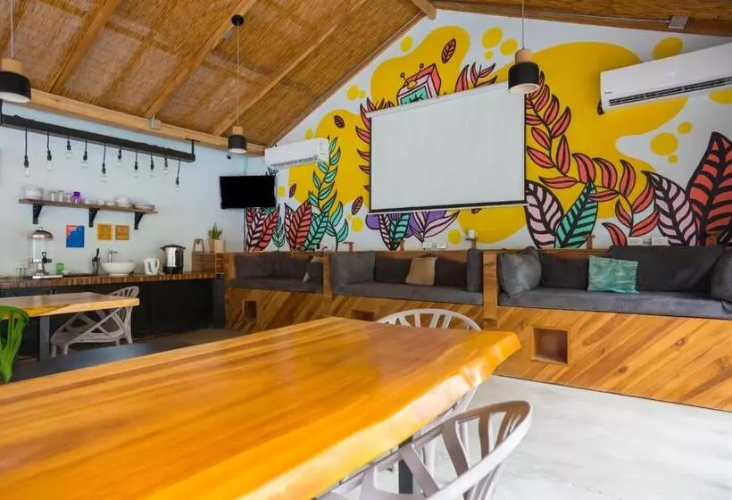 ホテル Selina Santa Teresa South