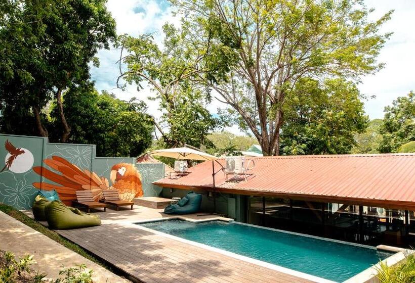 Отель Selina Santa Teresa South