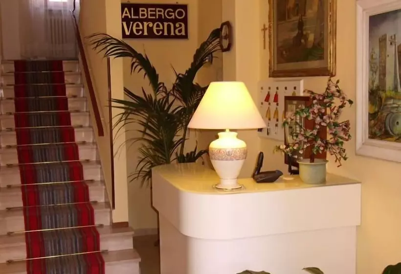 ホテル Verena Dependance Savoia & Campana