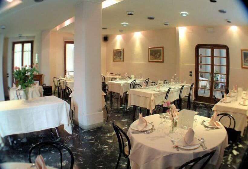 فندق Verena Dependance Savoia & Campana