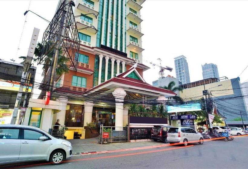 Отель Zen Rooms Near Grand Indonesia Mall