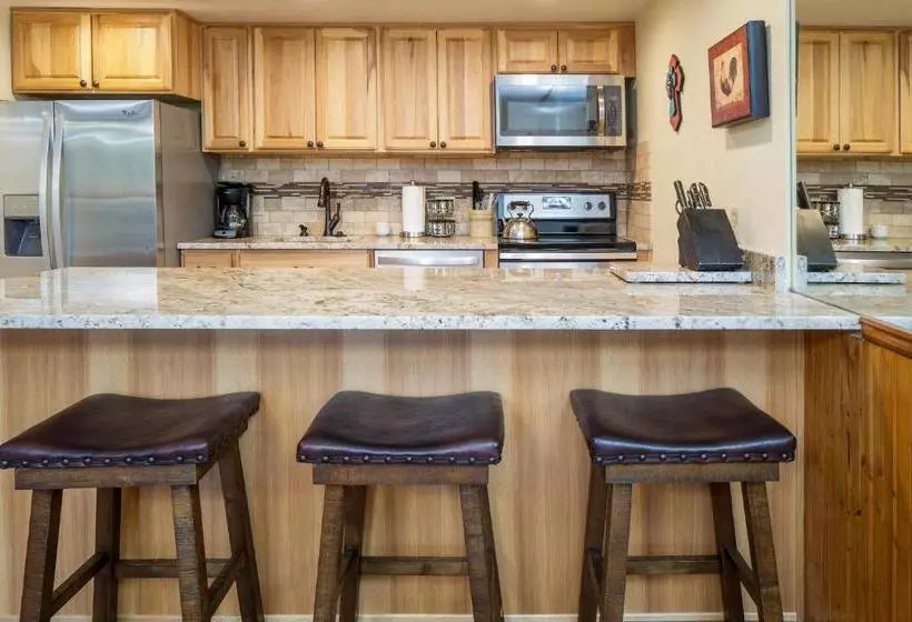 Two Bedroom 304 At Trails End