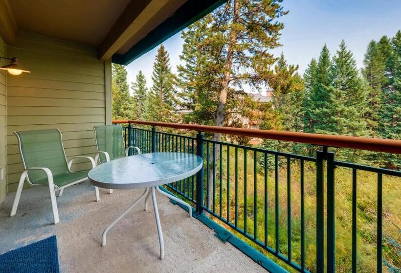 Two Bedroom 304 At Trails End