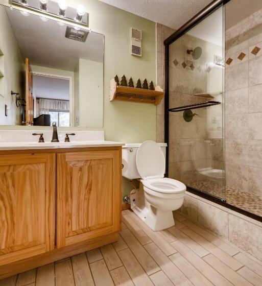 Two Bedroom 304 At Trails End