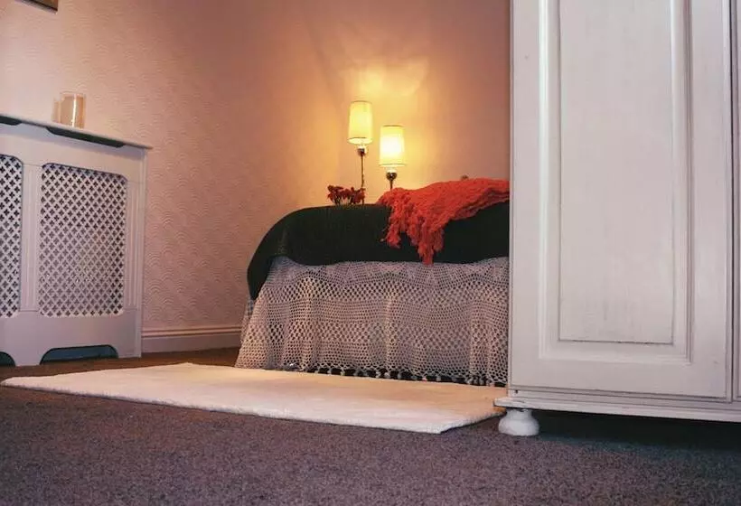 Aamiaismajoitus (B&B) Beaufort House Accomodation