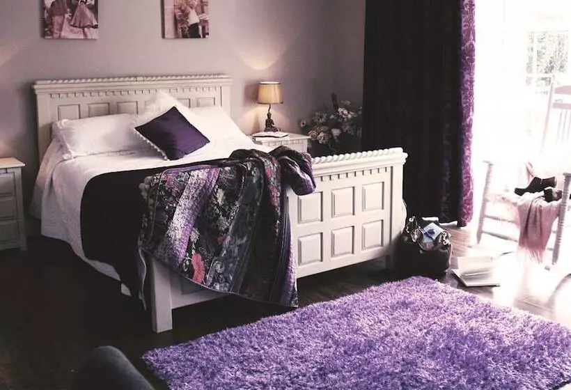 Aamiaismajoitus (B&B) Beaufort House Accomodation