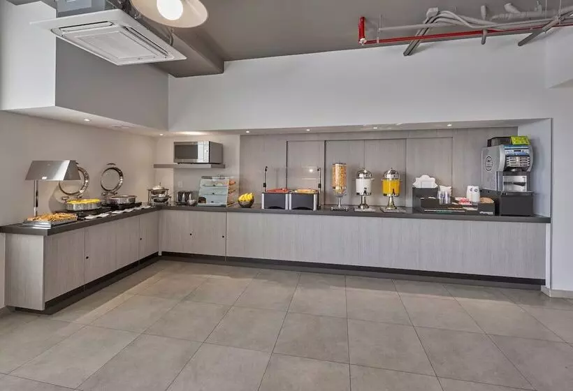 Hotelli City Express Junior By Marriott Ciudad De México Sullivan