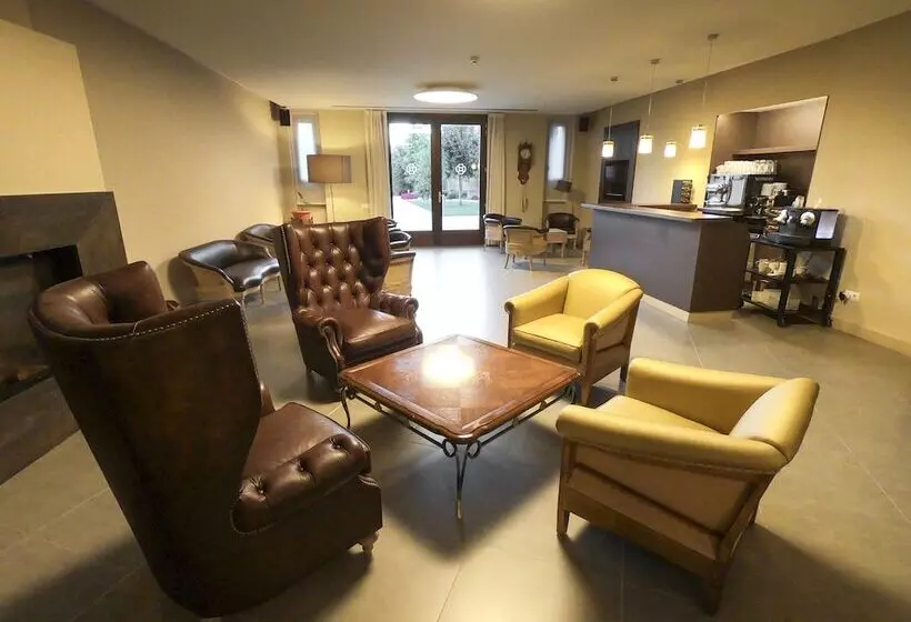 Hotelli Les Clarisses Boutique